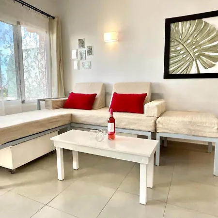 Rest&pool טקורונטה